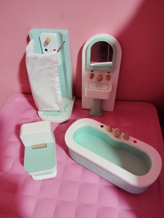 Muebles para casita de muñecas