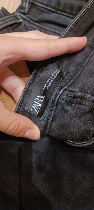 Pantalón zara 