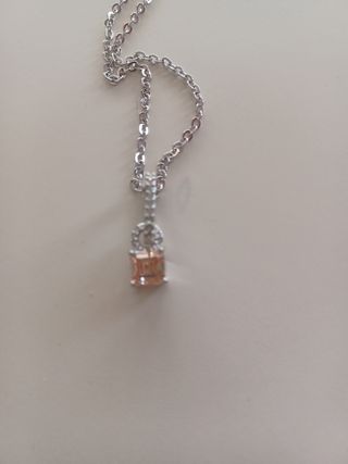 Collana con ciondolo