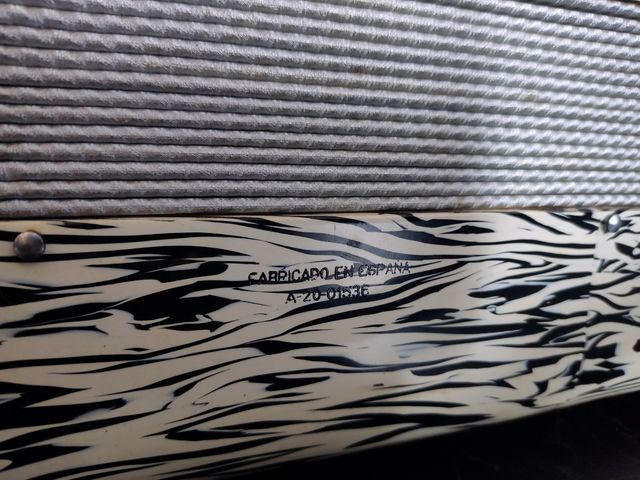 Acordeón Guerrini 12 bajos.