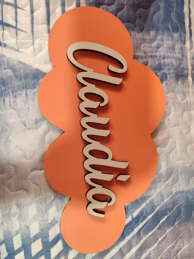 Nube de madera ( nombre claudia)