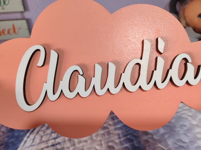 Nube de madera ( nombre claudia)