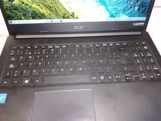 Portátil Acer Extensa 215 FullHD 8GB RAM y 250GB