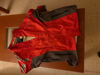 Traje BMW Rainlock 2