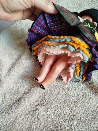 Muñeca muy  antigua 
