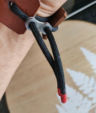 Pulsera artesanal en cuero 