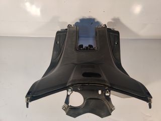 contraescudo plastico guantera yamaha xmax 2011