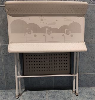 Cambiador con bañera Bebé
