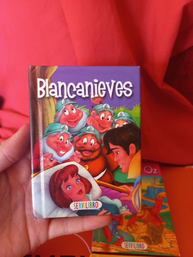 Cuentos infantiles de bolsillo.