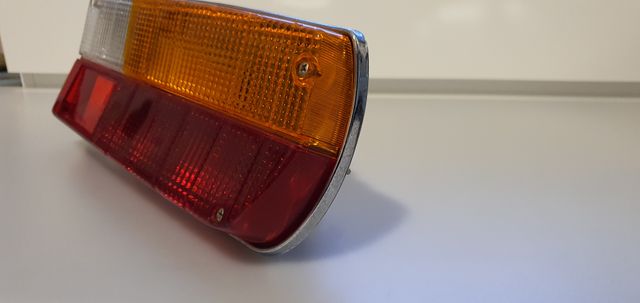 FARO POSTERIORE COMPLETO ALFA GT (105)