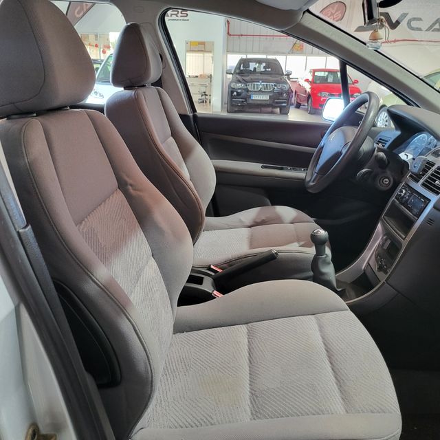 Peugeot 307 SW. 1.6 110cv. Con solo 96.500 kms.