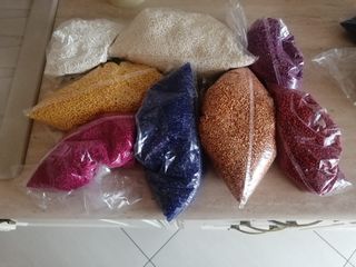 Pallini di tanti colori per decorazioni