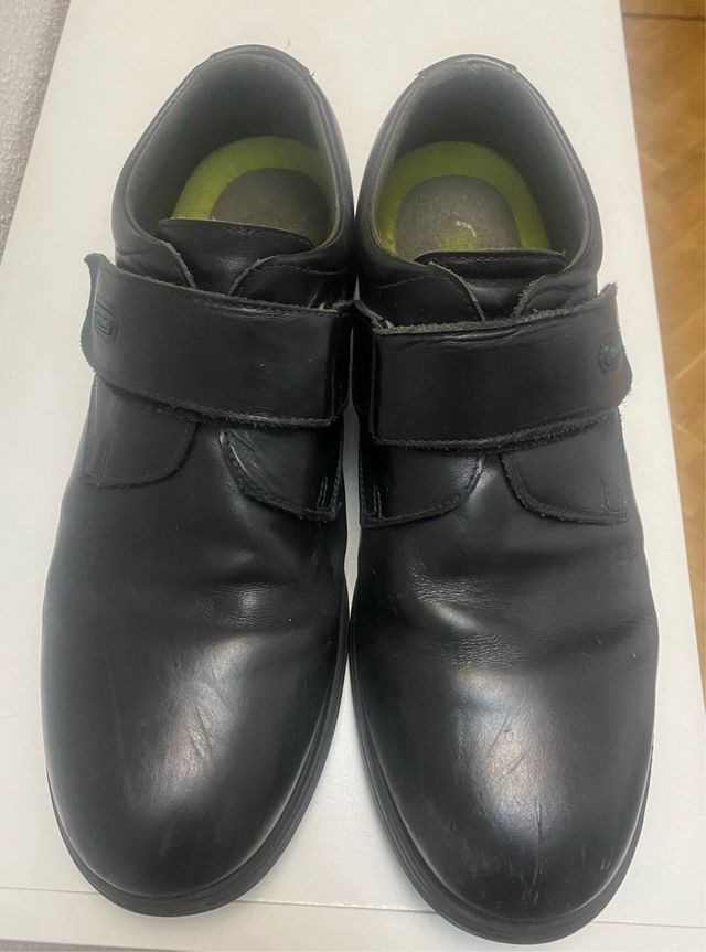 Zapato piel colegial