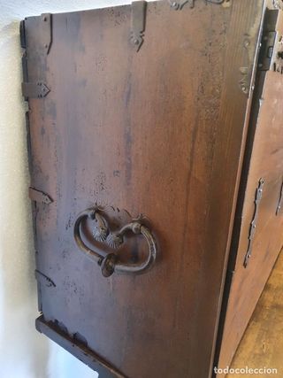 BARGUEÑO ESPAÑOL DE NOGAL S.XVII