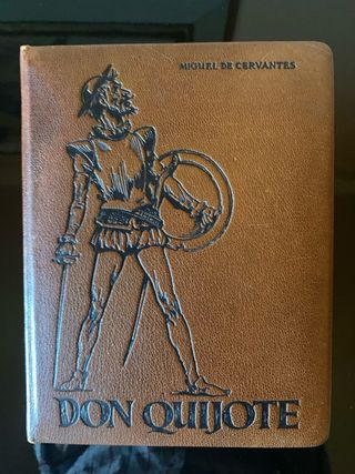 El Quijote encuadernado en piel.