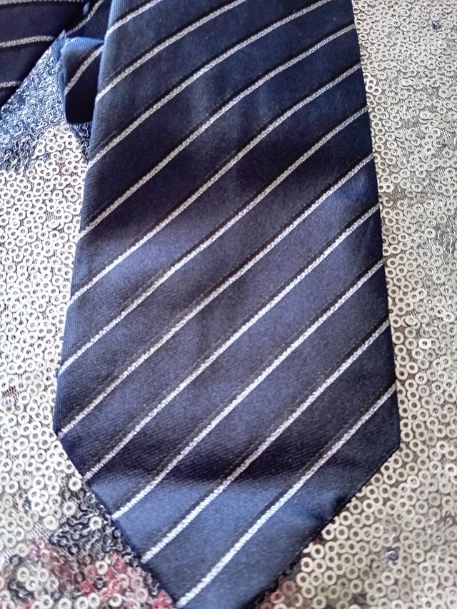 Cravatta Armani Collezioni in seta