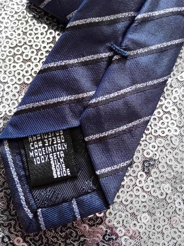 Cravatta Armani Collezioni in seta