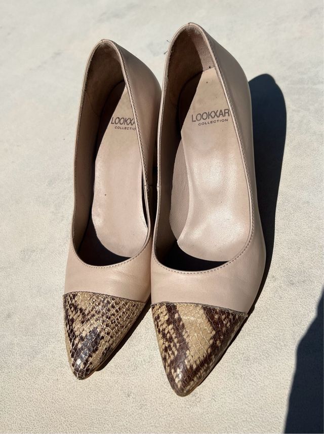 Sapatos lounge em pele bege