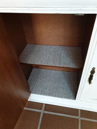 Mobili vintage restaurati a gesso