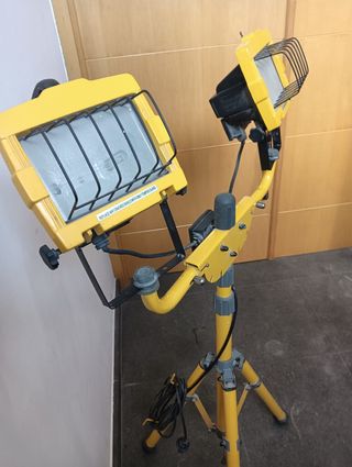 Foco para obra o interiores