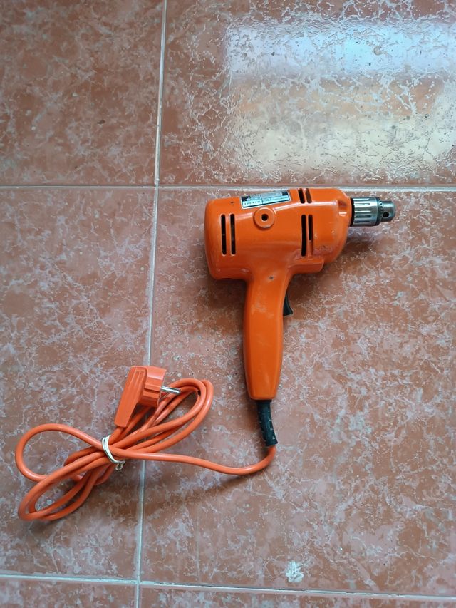Taladro antiguo Black Decker