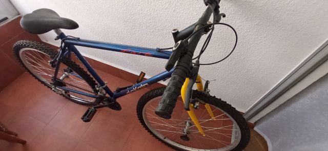 Bicicleta de montaña nueva