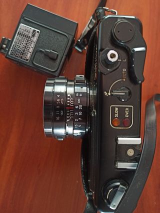 Cámara Yashica MG-1