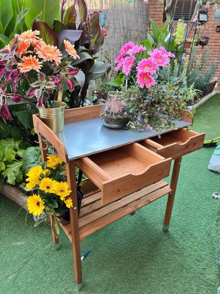 Mesa de trabajo para jardin