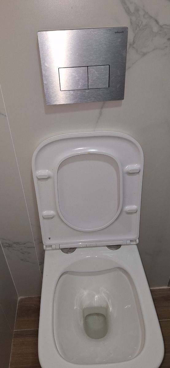 2 inodoros y bidet