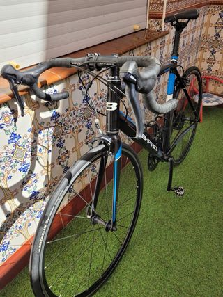 Bicicleta carretera B Pro- modelo R100