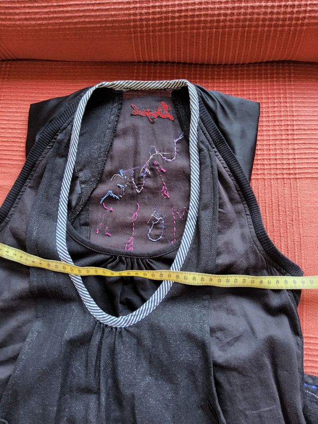 Vestido corto desigual talla 40