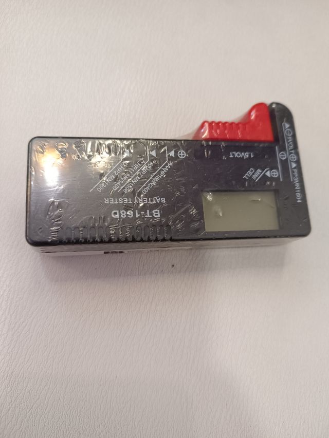 Probador de pilas digital