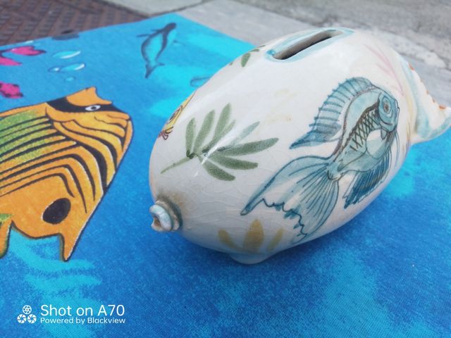 Salvadanaio porcellana 