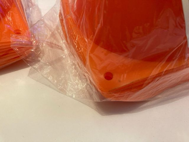 Coni stradali di piccole dimensioni.