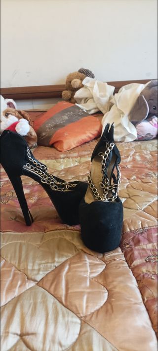 Zapatos  tacón de evillas cruzadas