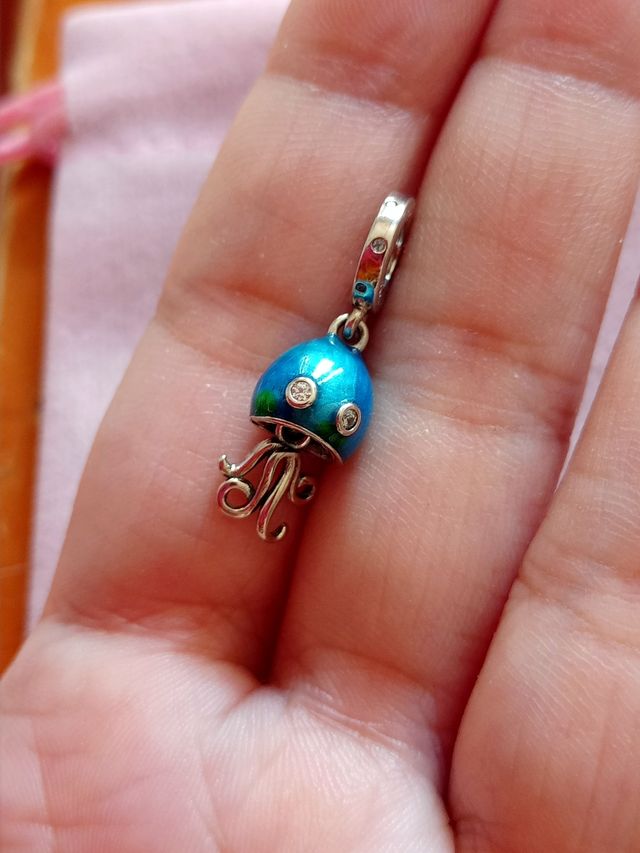 Charm medusa plata