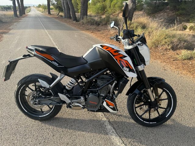 KTM DUKE 125