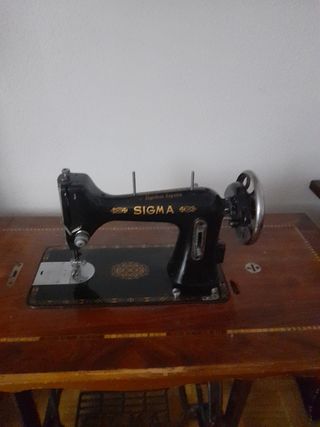 Máquina de coser antigua