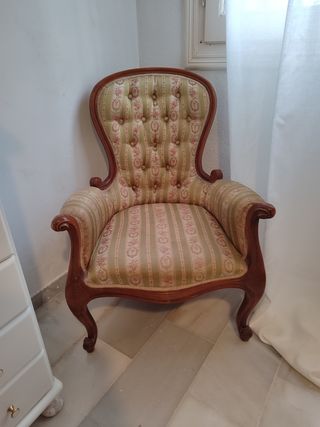 Butaca luis XVI capitoné