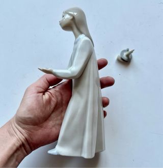 Figura Lladró. Niña portando vela