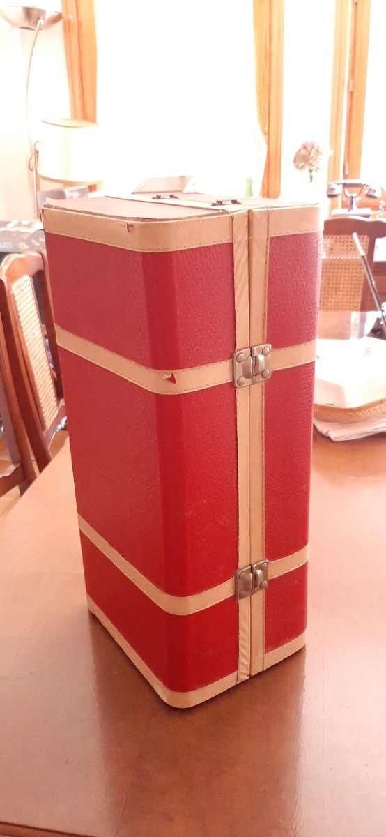 Baú de guarda-roupa Nancy