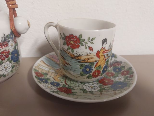 2 tazzine più zuccheriera Giappone