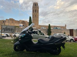 SUZUKI BURGMAN 400 ABS EN PERFECTO ESTADO