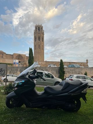 SUZUKI BURGMAN 400 ABS EN PERFECTO ESTADO