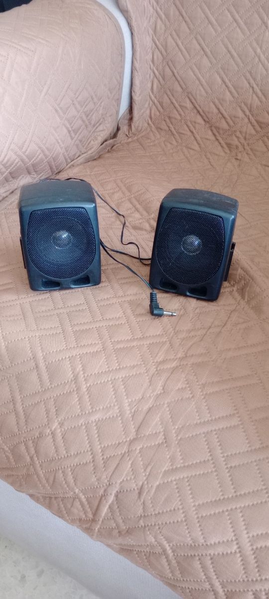 Altavoces pequeños