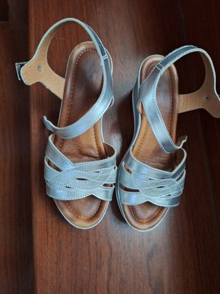 Sandálias Prateadas