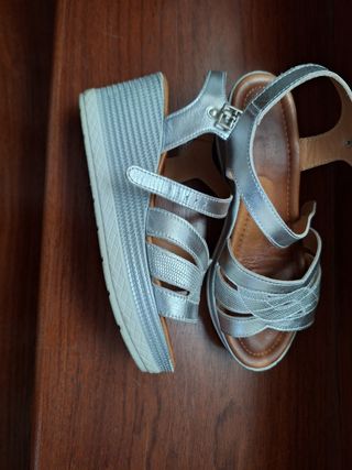 Sandálias Prateadas