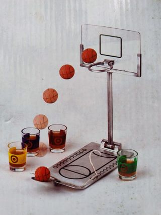 Basket drinking game gioco società
