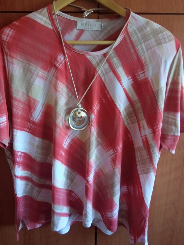 Blusa de vestir en tonos teja y ocres