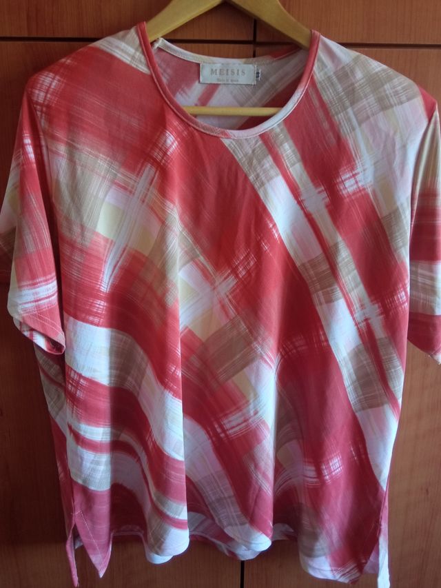 Blusa de vestir en tonos teja y ocres